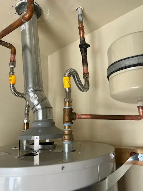 Water heater installation and plumbing repair in Oak Hills